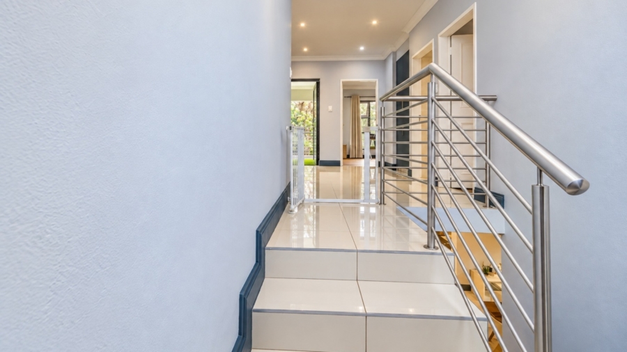 3 Bedroom Property for Sale in WestLake Country Safari Estate North West